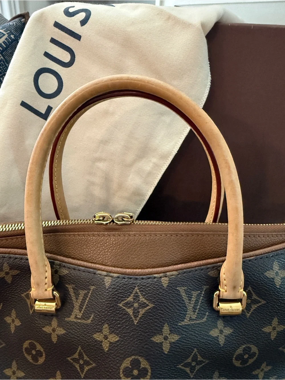 Authentic Louis Vuitton Monogram Pallas Shoulder Bag with strap - Picture 8 of 16